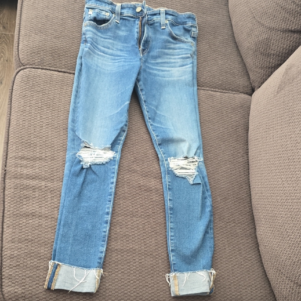 Age-de Distressed Denim